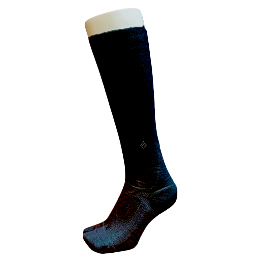 Supports the Achilles tendon and talus, also good for knees. TabiSocks PLUS knee socks provide strength and protection. Made in Japan.