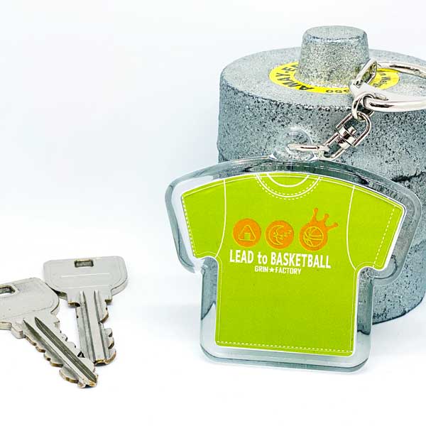 格言キーホルダー「食べるのも寝るのも練習のうち」