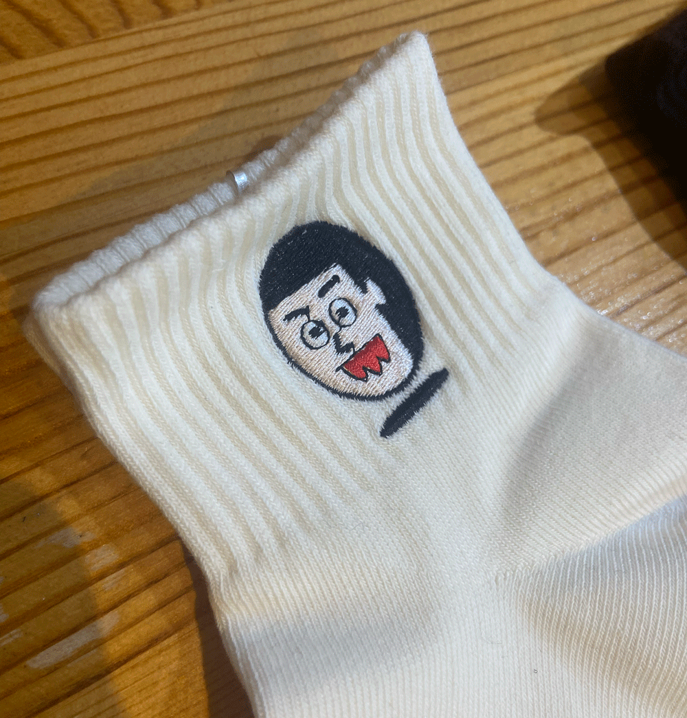 【MTT値】ふっつーの面白刺繍ソックス「Mr.K」2足組（薄手）